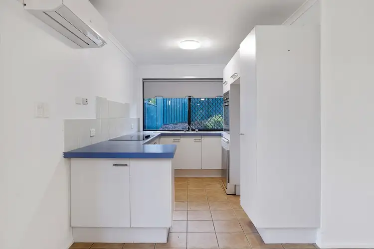 Fourth view of Homely semi-detached listing, 2/131 Cotlew Street, Ashmore QLD 4214