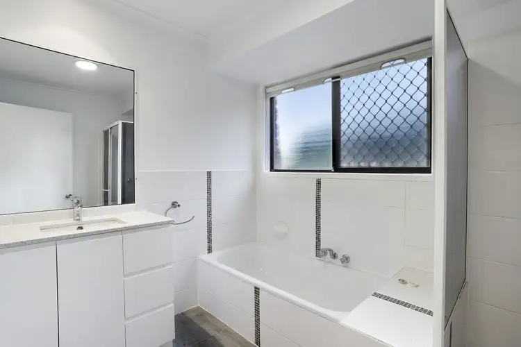 Sixth view of Homely semi-detached listing, 2/131 Cotlew Street, Ashmore QLD 4214