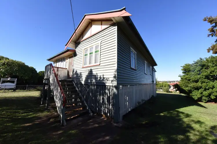 8 Maitland Street, Gatton QLD 4343