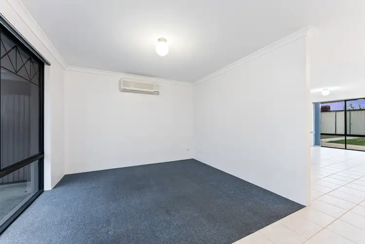Fifth view of Homely house listing, 10 Forkleaf Bend, Banksia Grove WA 6031