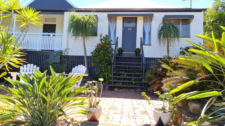 19 Gowdie Street, Mount Morgan QLD 4714