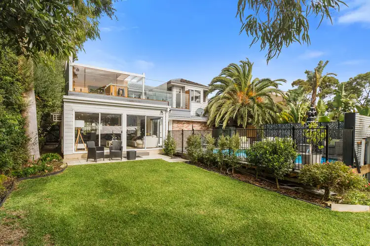 21 Mountain View Road, Mount Eliza VIC 3930