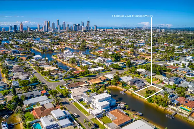 5 Ensenada Court, Broadbeach Waters QLD 4218