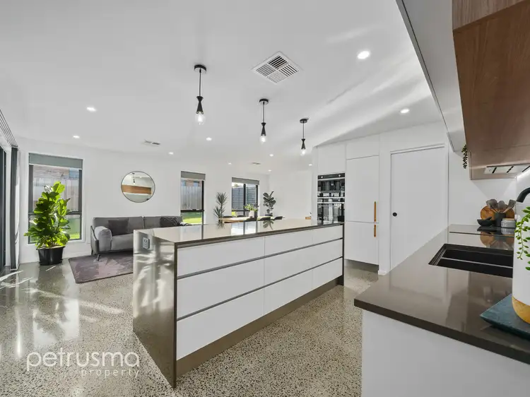 Main view of Homely house listing, 10 Kingsgate Circle, Huntingfield TAS 7055