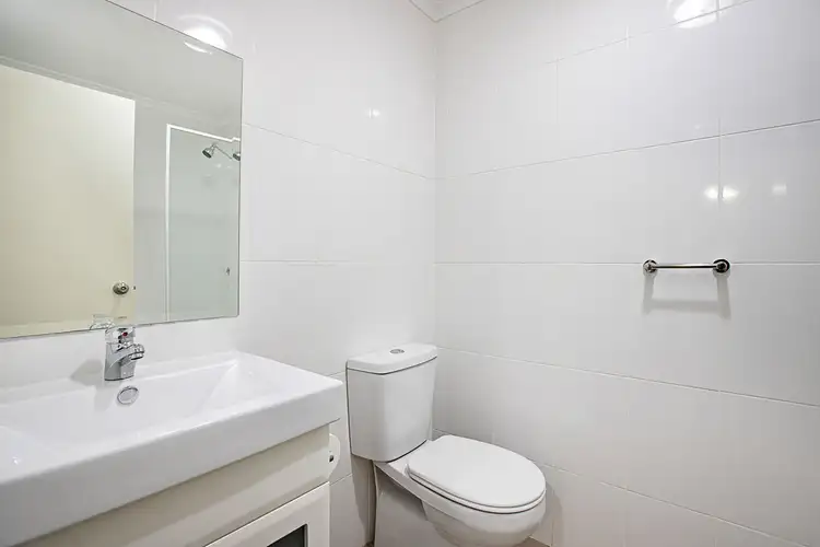 Sixth view of Homely apartment listing, 15/635-637 Pacific Highway, Belmont NSW 2280