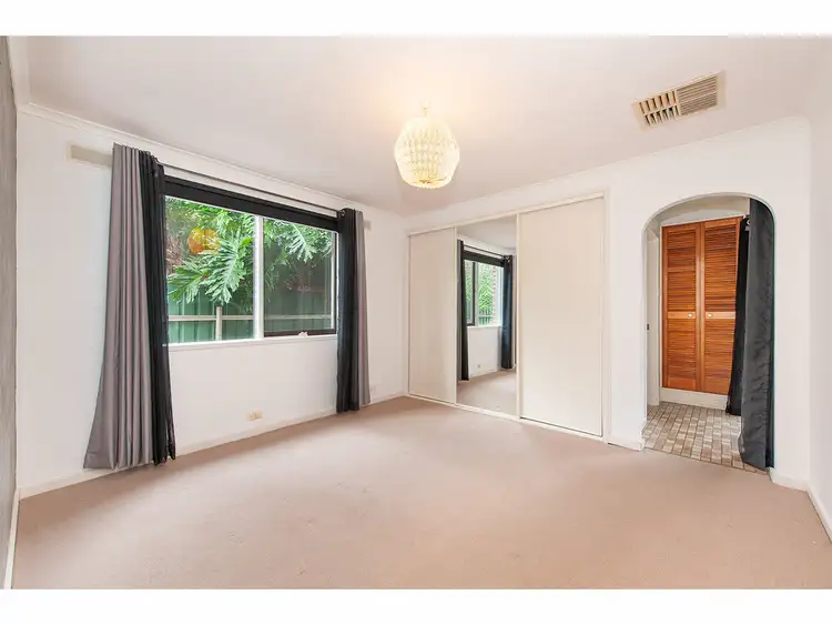 Fifth view of Homely house listing, 208 Baranbale Way, Springdale Heights NSW 2641