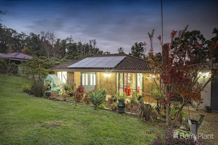 9 Bilocla Avenue, Cockatoo VIC 3781