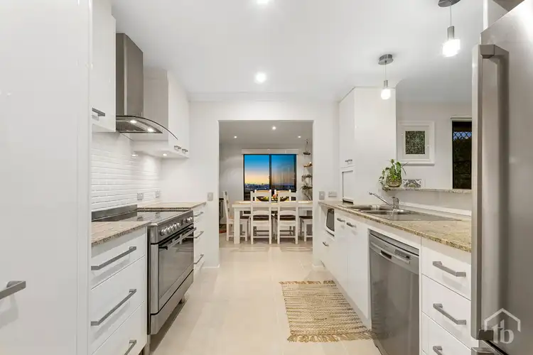 7 Kinross Close, Banora Point NSW 2486
