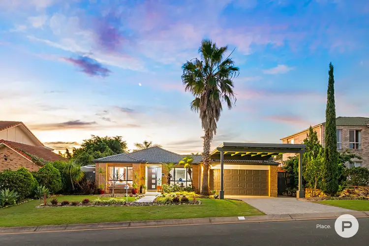 8 Prospect Street, Parkinson QLD 4115