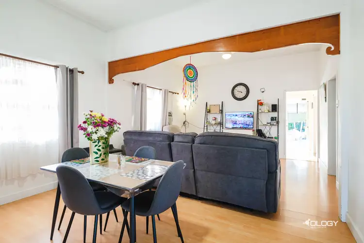 30 Gough Street, Park Avenue QLD 4701
