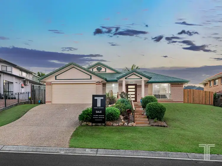 11 Willow Place, Carindale QLD 4152