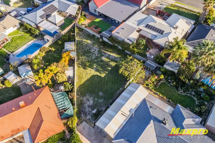 8a Flinds Place, Lynwood WA 6147