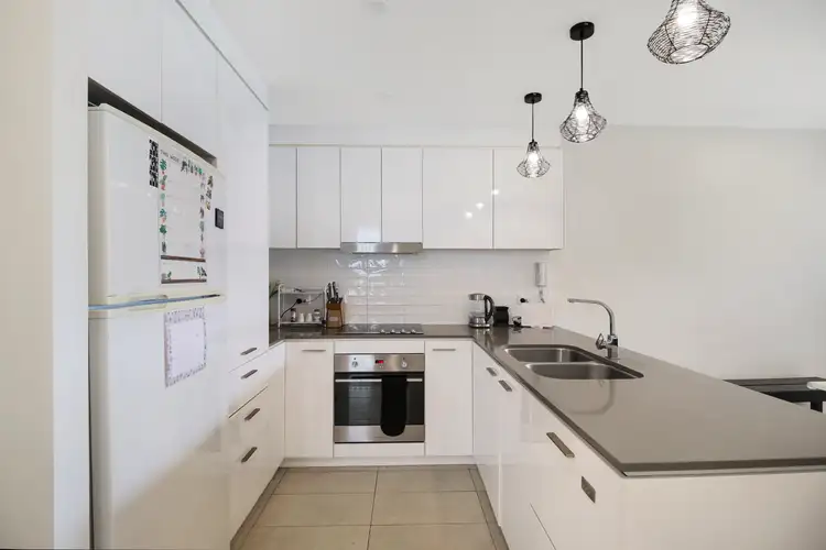 Third view of Homely unit listing, 5/901 Wynnum Road, Cannon Hill QLD 4170