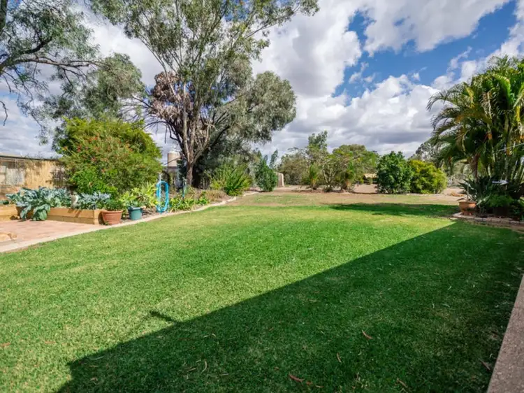 1 Akubra Drive, Emerald QLD 4720