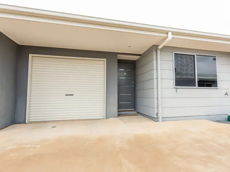 Main view of Homely unit listing, 17/8 Hillcrest Street, Emerald QLD 4720