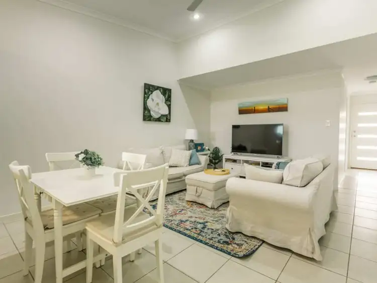 Third view of Homely unit listing, 17/8 Hillcrest Street, Emerald QLD 4720