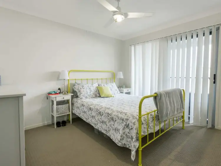 Fifth view of Homely unit listing, 17/8 Hillcrest Street, Emerald QLD 4720