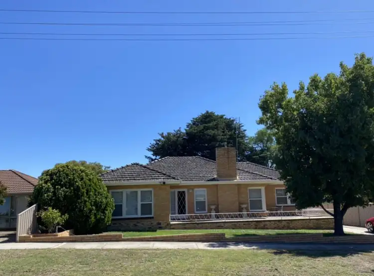 Main view of Homely house listing, 11 Thompson Street, Long Gully VIC 3550