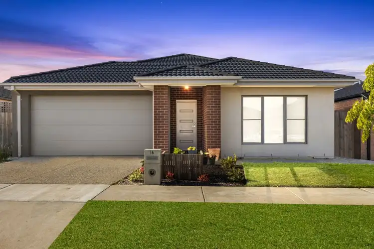 16 Swaine Street, Armstrong Creek VIC 3217