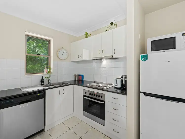 Sixth view of Homely apartment listing, 2/95 Berry Street, Spring Hill QLD 4000
