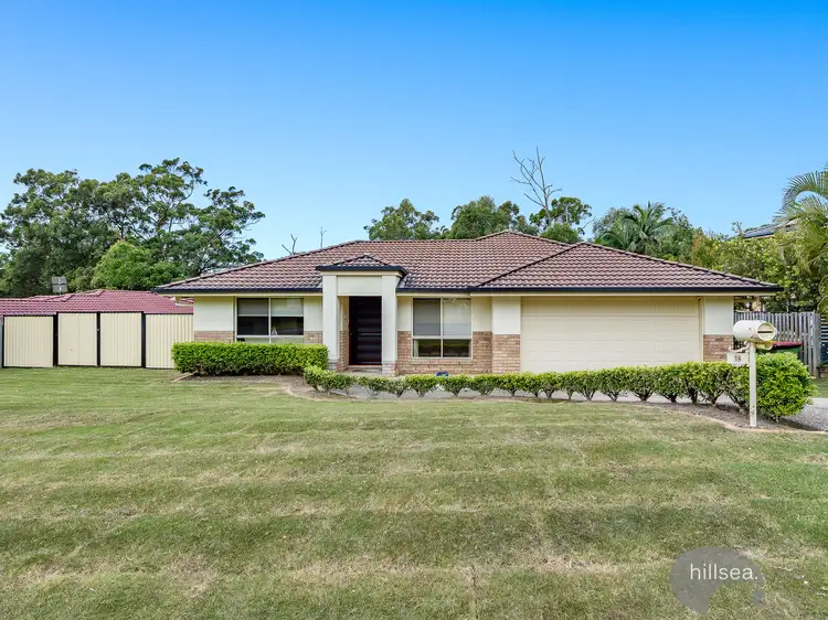 14 Finnin Crt, Maudsland QLD 4210