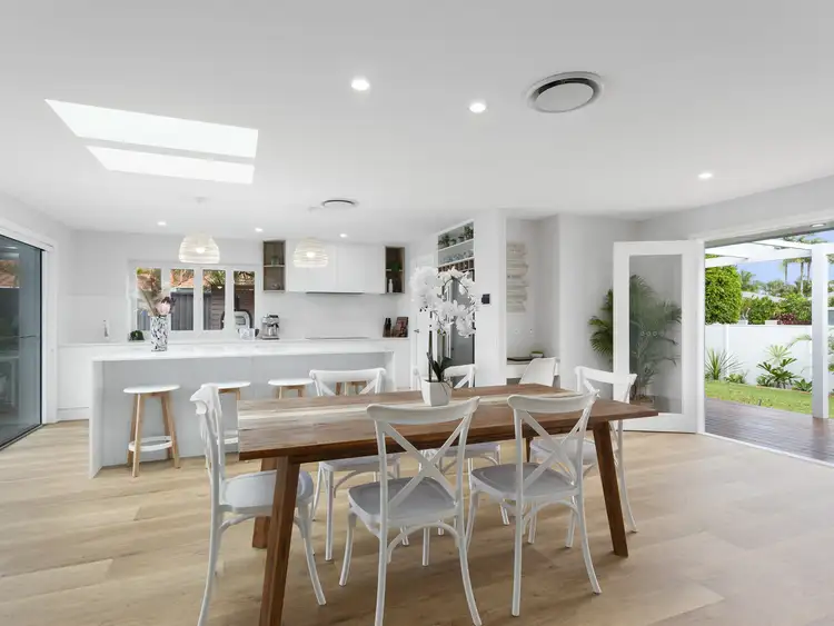 14 Pintail Crescent, Burleigh Waters QLD 4220