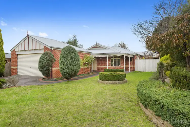 17 Huntingtower Crescent, Langwarrin VIC 3910