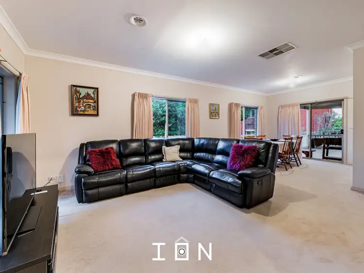 Fourth view of Homely house listing, 2 Milburn Court, Endeavour Hills VIC 3802