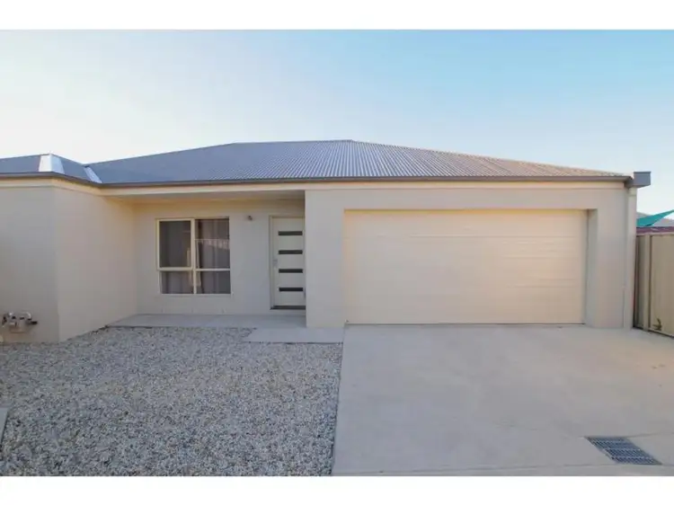 60A Williams Road