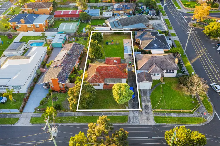 Second view of Homely house listing, 4 Alfred Place, Frankston VIC 3199