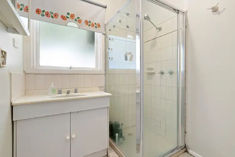 Fifth view of Homely house listing, 4 Alfred Place, Frankston VIC 3199