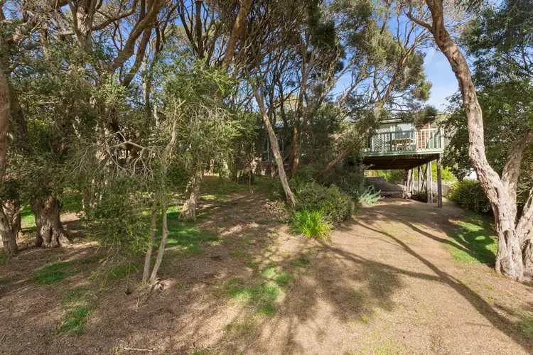 35 Roslyn Avenue, Rye VIC 3941