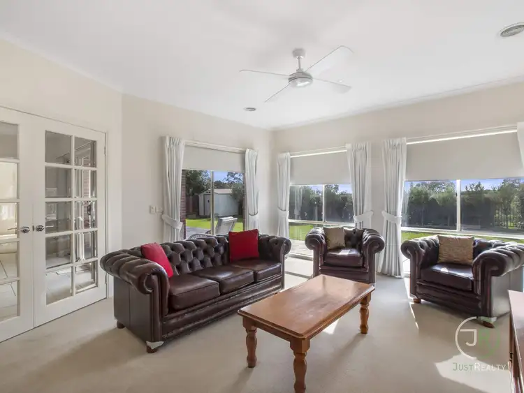 Sixth view of Homely house listing, 8 Lochgreen View, Cranbourne VIC 3977