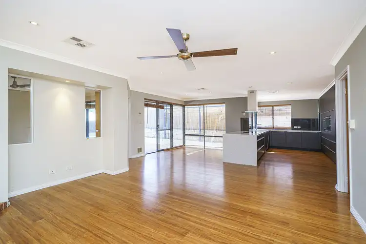 Seventh view of Homely house listing, 15 Whitecliffe Square, Iluka WA 6028