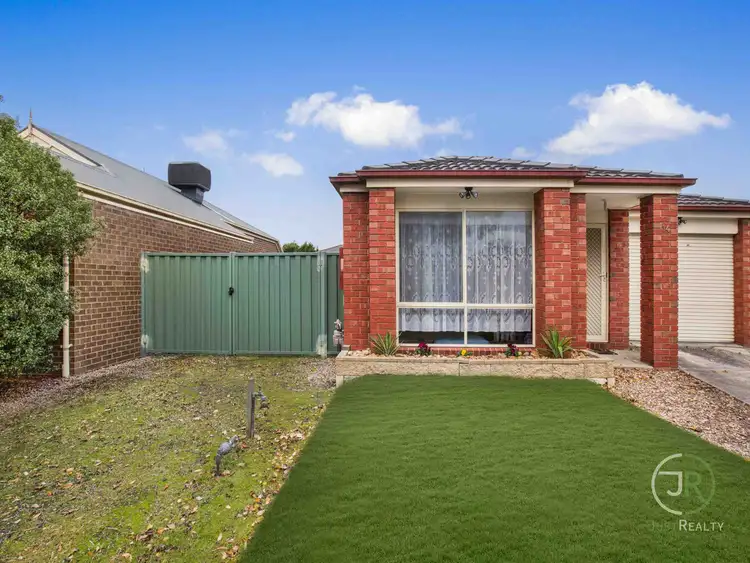 14 Houndsforth Street, Cranbourne East VIC 3977
