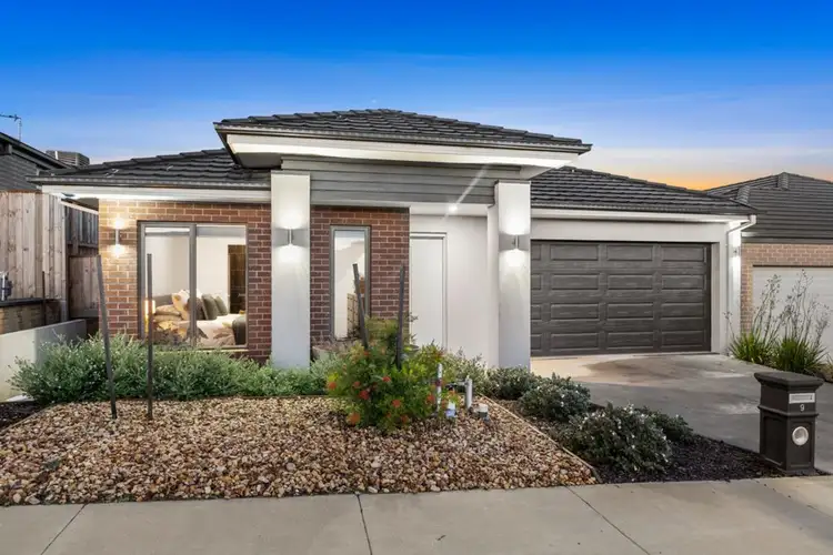 9 Nairn Drive, Armstrong Creek VIC 3217