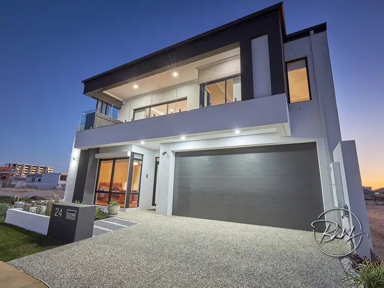 24 Macquatha Close, North Coogee WA 6163