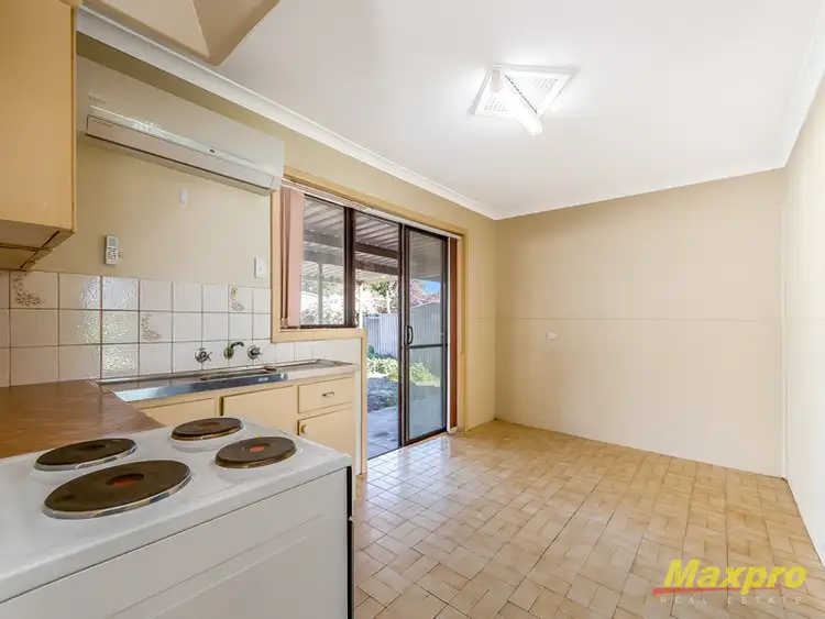 Fifth view of Homely house listing, 10 Norbury Way, Langford WA 6147