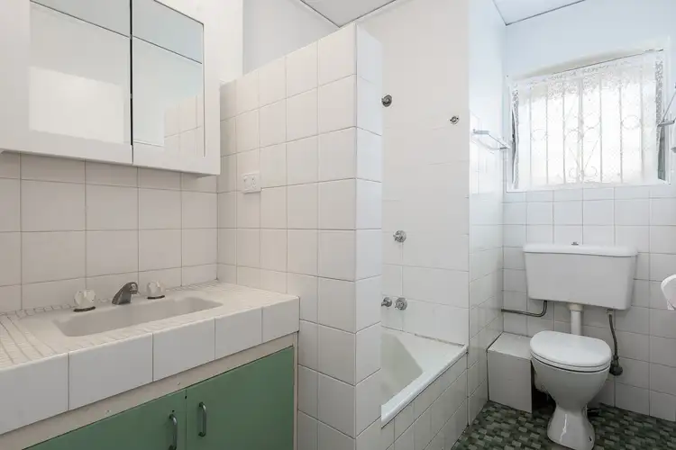 Sixth view of Homely unit listing, 6/37 Reeve Street, Clayfield QLD 4011