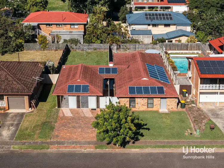12 Angophora Street, Robertson QLD 4109