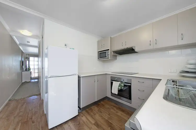 Sixth view of Homely unit listing, 2/6A Logan Lane, Yeppoon QLD 4703