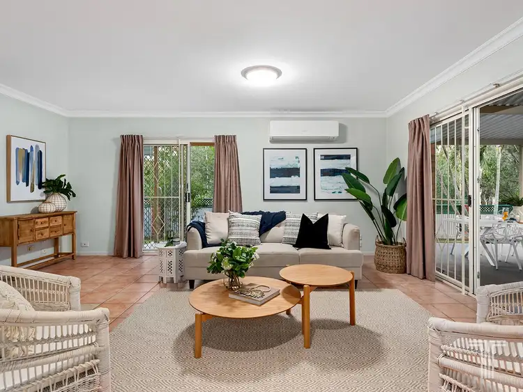 Fourth view of Homely house listing, 2 Coventry Circuit, Carindale QLD 4152