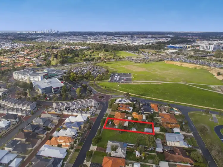 21 Hugo Street, Stirling WA 6021