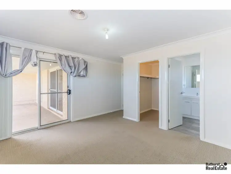 Fifth view of Homely house listing, 28 Mendel Drive, Kelso NSW 2795