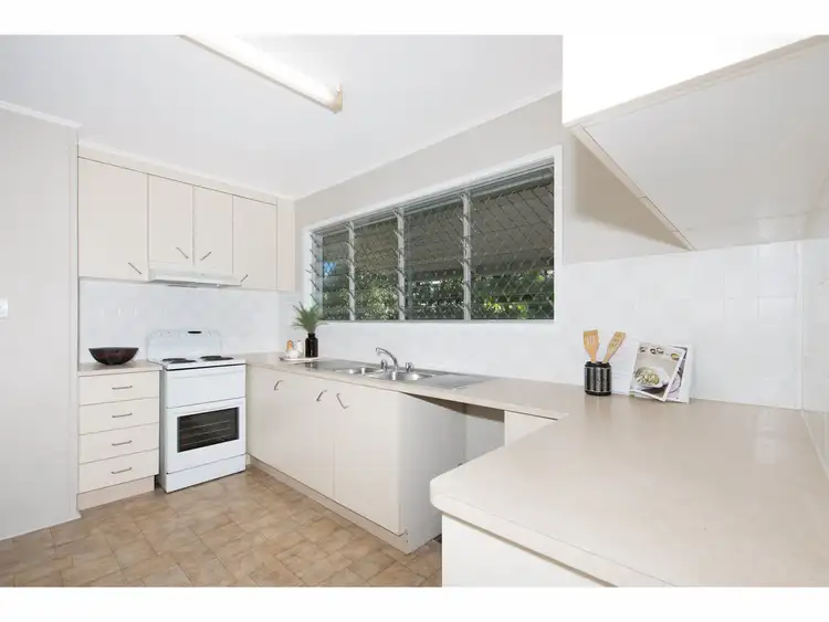 Fourth view of Homely house listing, 8 Goldsworthy, Heatley QLD 4814