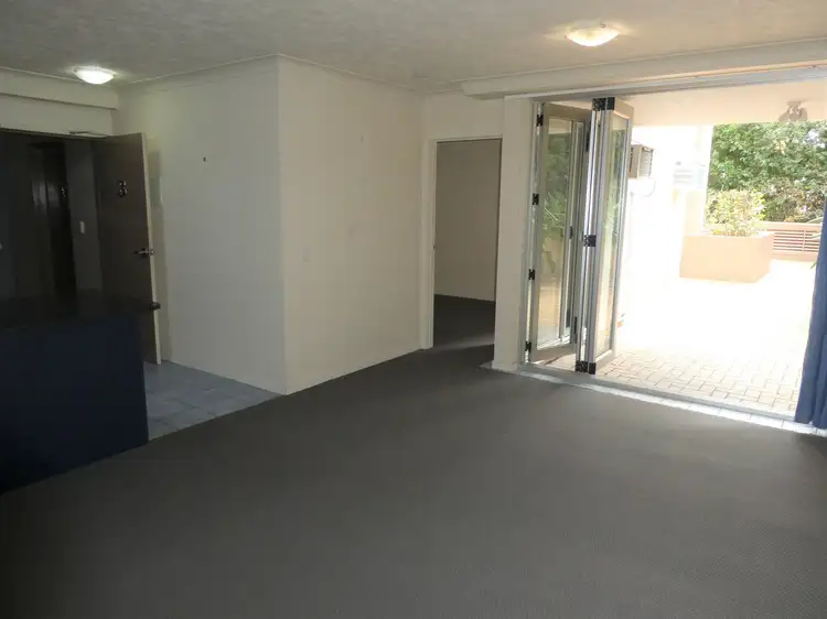 Fifth view of Homely unit listing, 3/130 Marine Parade, Southport QLD 4215