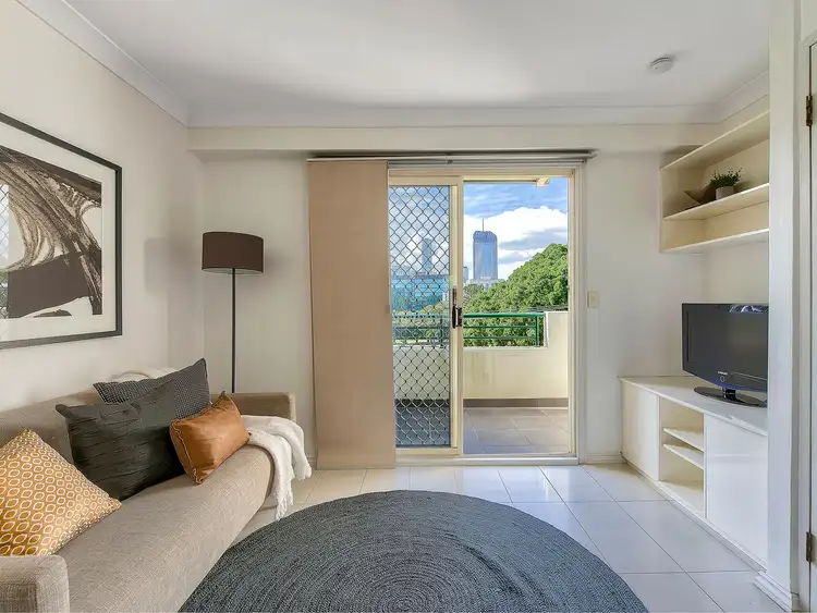 15/23 Edmondstone Street, South Brisbane QLD 4101