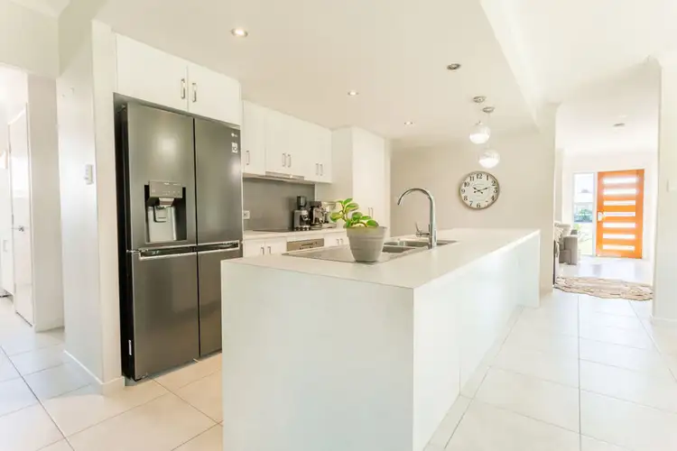 Fourth view of Homely house listing, 12 Singleton Court, Emerald QLD 4720