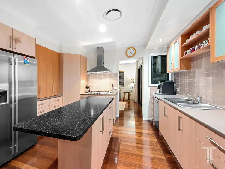 Fifth view of Homely house listing, 100 Cadogan Street, Carindale QLD 4152