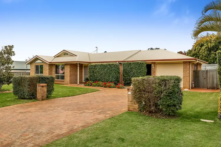 16 Dandelion Drive, Middle Ridge QLD 4350